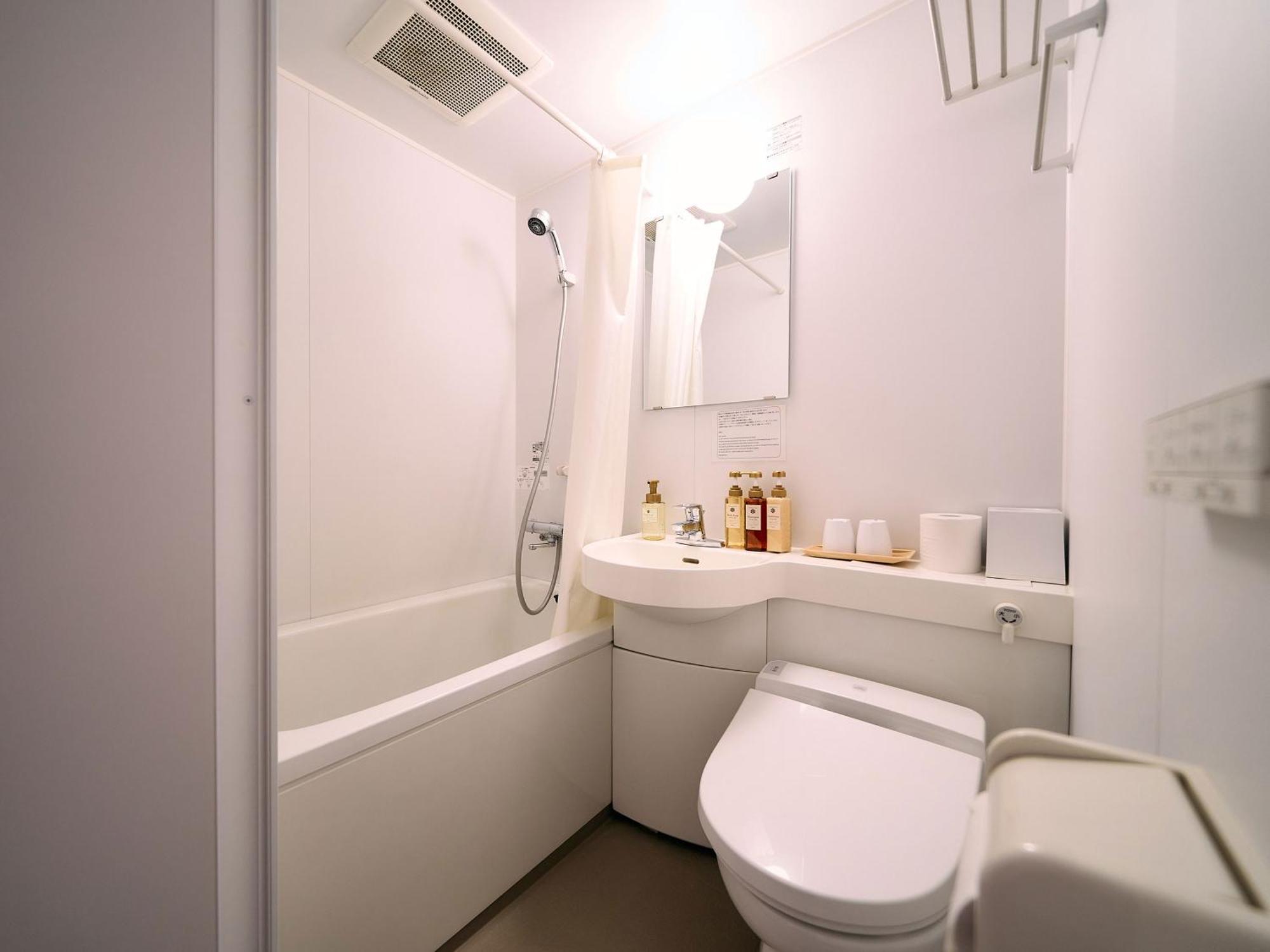 Hotel Plus Hostel Tokyo Kawasaki Kawasaki  Bagian luar foto